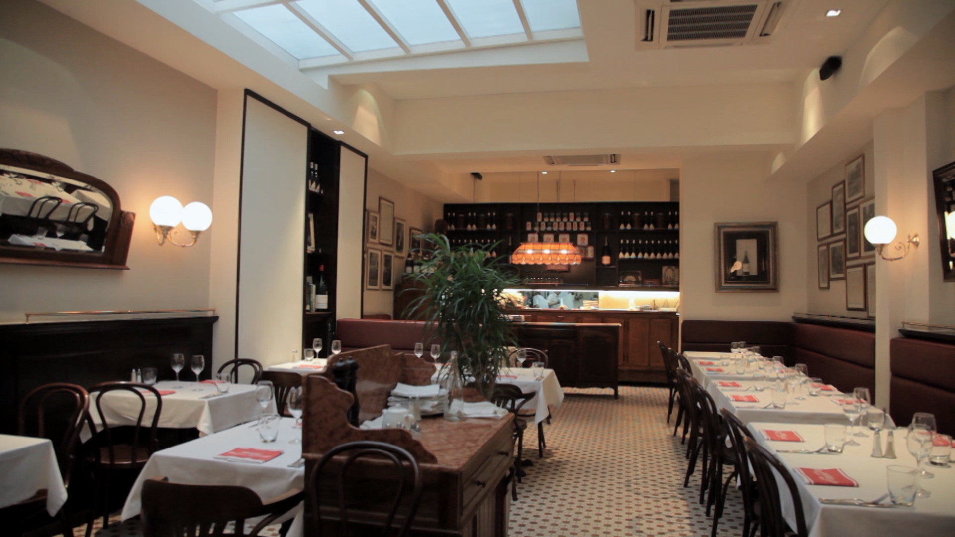 BRASSERIE GAVROCHE Hot in SG