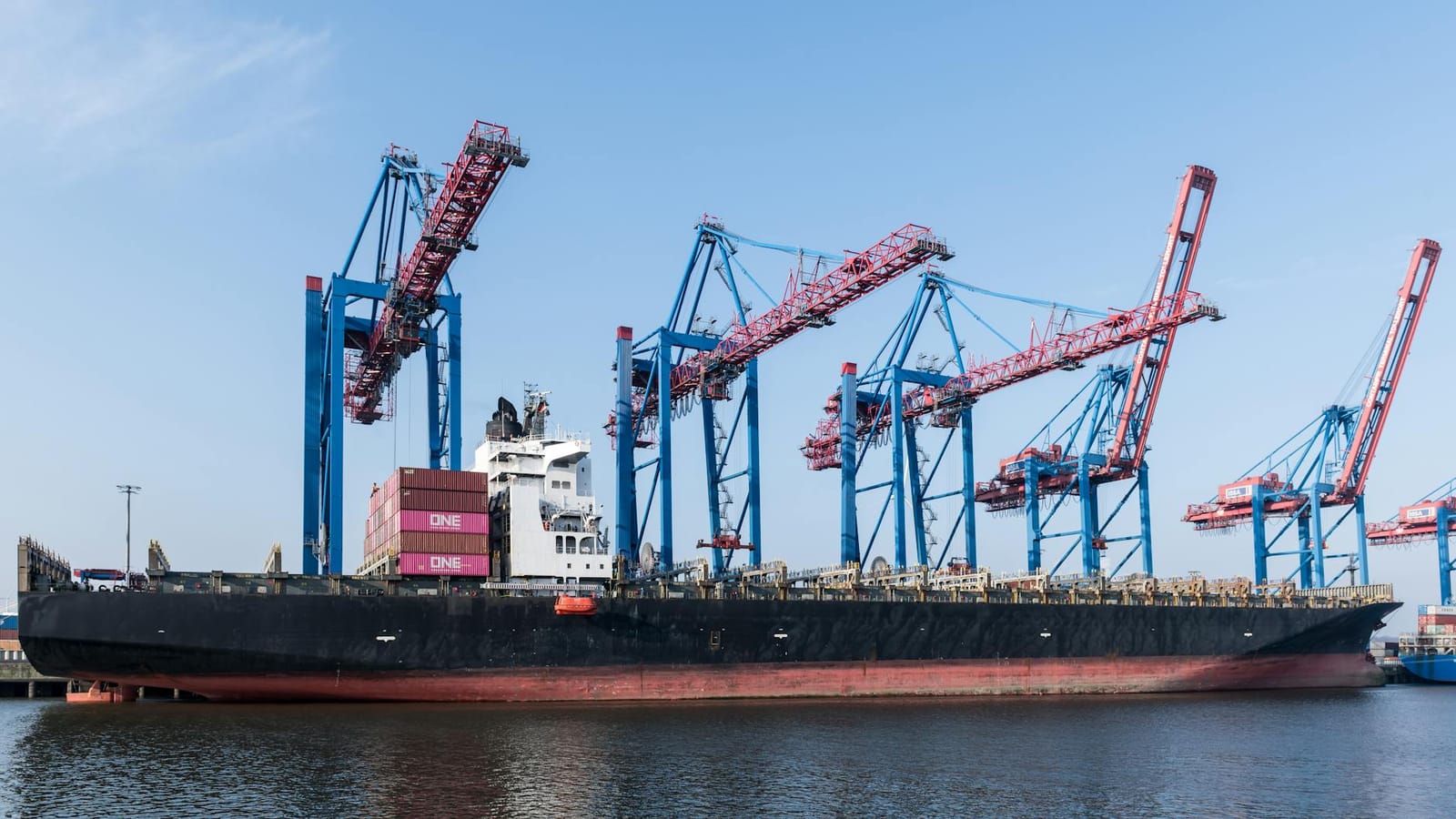 Batam’s Largest Mall With Tax-Free Shopping Will Feature A Skybridge, Luxury Hotels & Alfresco Dining Post feature image